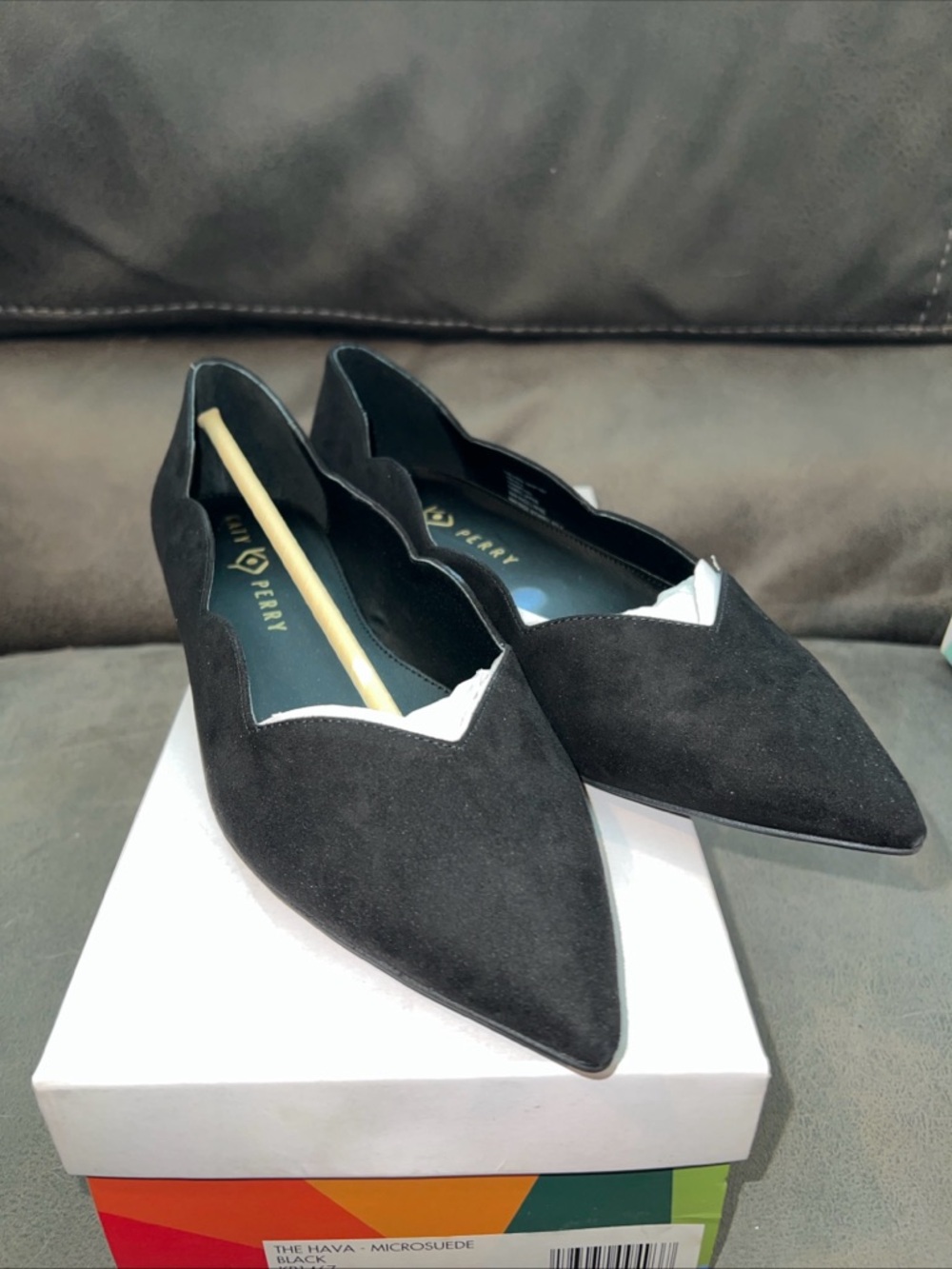 Katy Perry woman’s 10 & 8.5 the hava microsuede Black Pointed Suede Flats - Picture 2 of 8